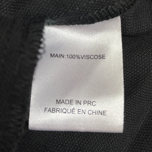 The Fifth Romper - Picture 6 of 7